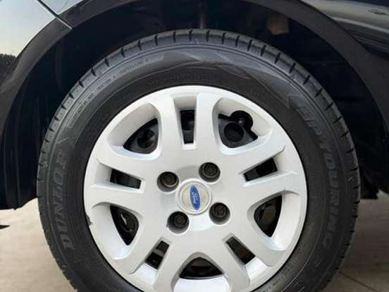 FORD-FIESTA-1.6 MPI CLASS SEDAN 8V FLEX 4P MANUAL FORD-FIESTA-2013