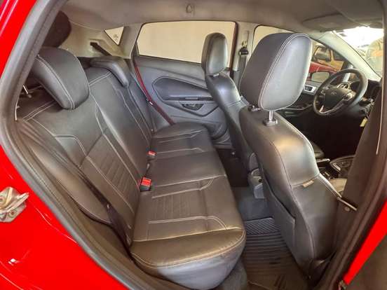 FORD-FIESTA-1.6 SE HATCH 16V FLEX 4P POWERSHIFT FORD-FIESTA-2013