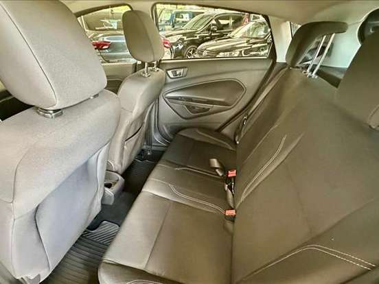 FORD-FIESTA-1.6 SE HATCH 16V FLEX 4P POWERSHIFT FORD-FIESTA-2013