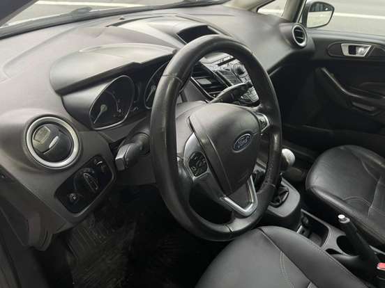 FORD-FIESTA-1.6 TITANIUM HATCH 16V FLEX 4P MANUAL FORD-FIESTA-2015