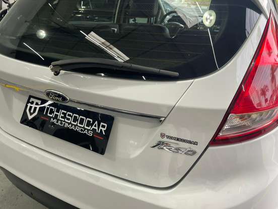 FORD-FIESTA-2015