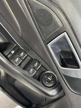 FORD-FIESTA-2015