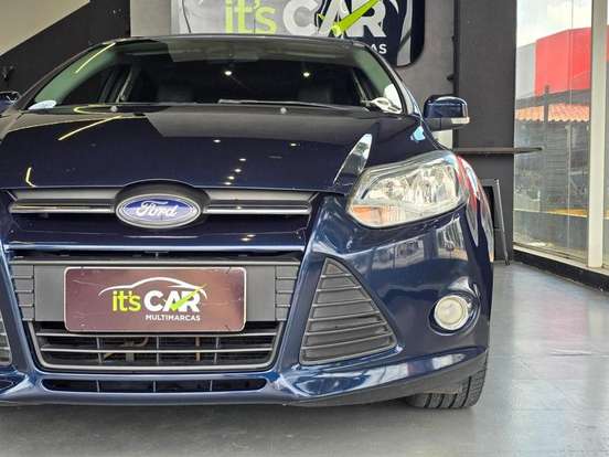 FORD-FOCUS-2014