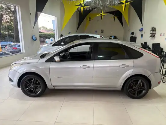 FORD-FOCUS-2013