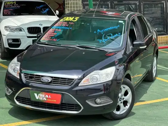 FORD-FOCUS-2.0 TITANIUM SEDAN 16V FLEX 4P AUTOMÁTICO FORD-FOCUS-2013