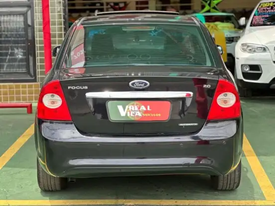 FORD-FOCUS-2013