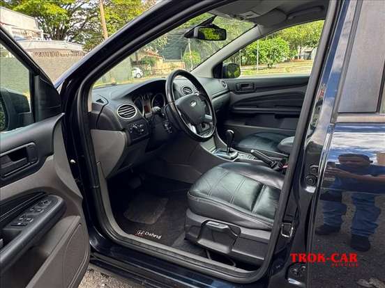 FORD-FOCUS-2.0 16V FLEX 4P AUTOMÁTICO FORD-FOCUS-2011