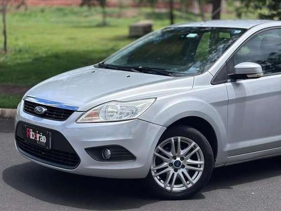 FORD-FOCUS-2.0 GLX SEDAN 16V FLEX 4P AUTOMÁTICO FORD-FOCUS-2011