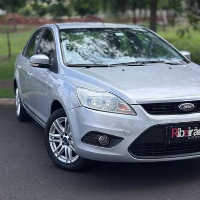 FORD-FOCUS-2011