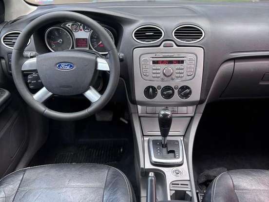 FORD-FOCUS-2.0 GLX SEDAN 16V FLEX 4P AUTOMÁTICO FORD-FOCUS-2011