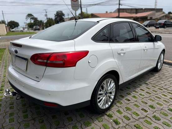 FORD-FOCUS-2016