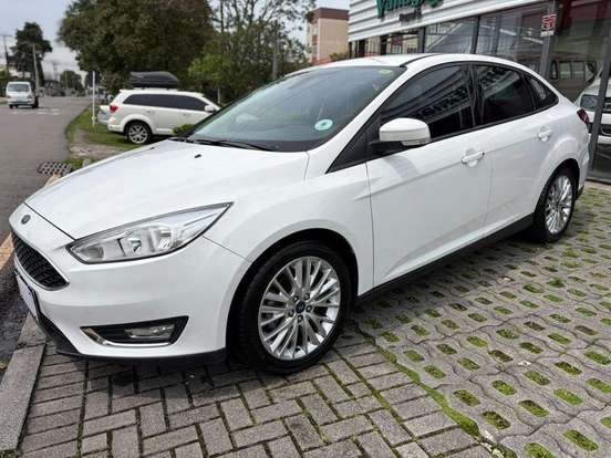 FORD-FOCUS-2.0 SE FASTBACK 16V FLEX 4P POWERSHIFT FORD-FOCUS-2016