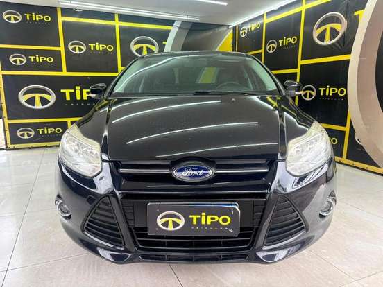 FORD-FOCUS-2014