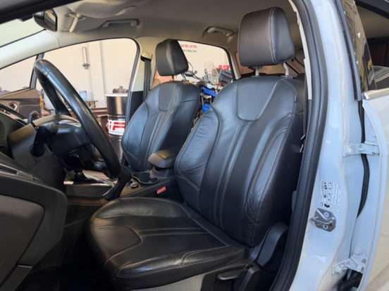 FORD-FOCUS-2.0 TITANIUM 16V FLEX 4P POWERSHIFT FORD-FOCUS-2014