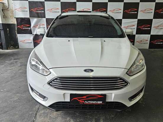 FORD-FOCUS-2018