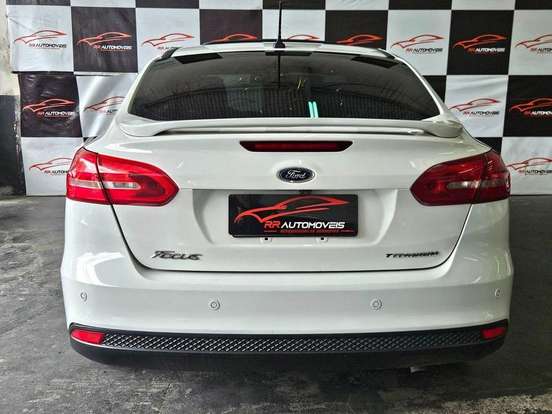 FORD-FOCUS-2018