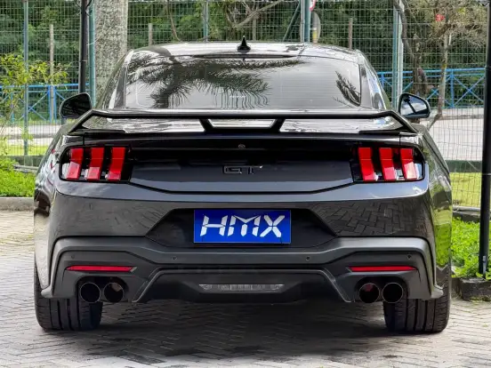 FORD-MUSTANG-2024