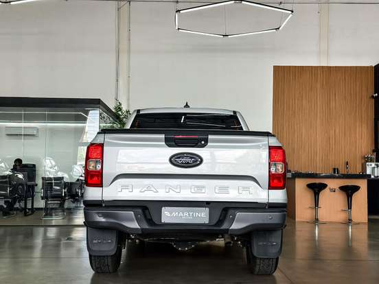 FORD-RANGER-2.0 TURBO DIESEL CD XLS 4X2 AUTOMÁTICO FORD-RANGER-2023