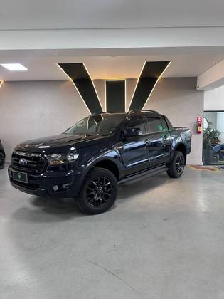 FORD RANGER 2.2 BLACK 4X2 CD 16V DIESEL 4P AUTOMÁTICO