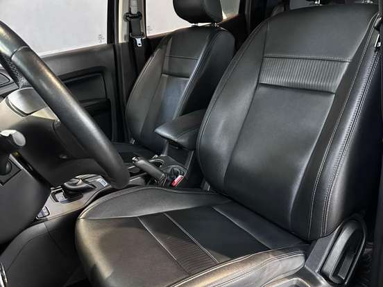 FORD-RANGER-2.2 BLACK 4X2 CD 16V DIESEL 4P AUTOMÁTICO FORD-RANGER-2022