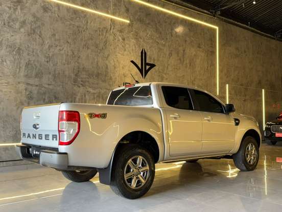 FORD-RANGER-2.2 XLS 4X4 CD 16V DIESEL 4P AUTOMÁTICO FORD-RANGER-2022