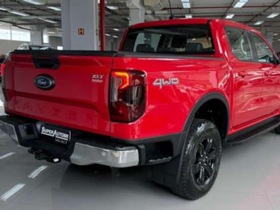 FORD-RANGER-3.0 V6 TURBO DIESEL CD XLT 4X4 AUTOMÁTICO FORD-RANGER-2023