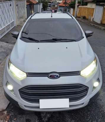 FORD-ECOSPORT-2014