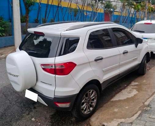 FORD-ECOSPORT-2014