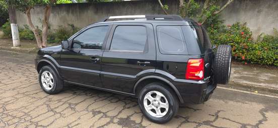 FORD-ECOSPORT-2011