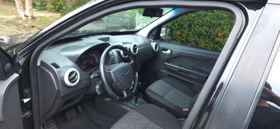 FORD-ECOSPORT-2011