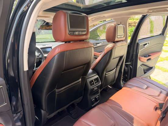 FORD-EDGE-2016