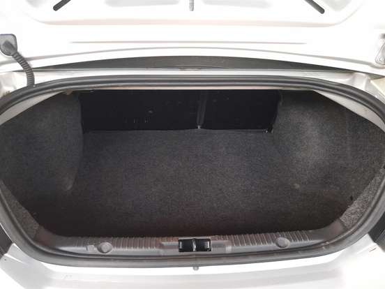 FORD-FIESTA-2010