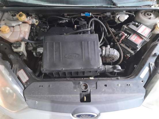 FORD-FIESTA-2010