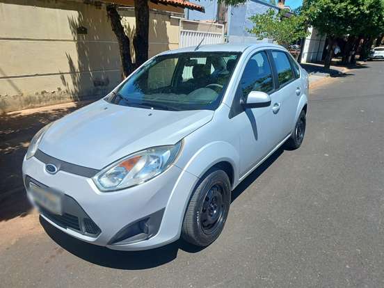 FORD-FIESTA-1.6 ROCAM SEDAN 8V FLEX 4P MANUAL FORD-FIESTA-2013