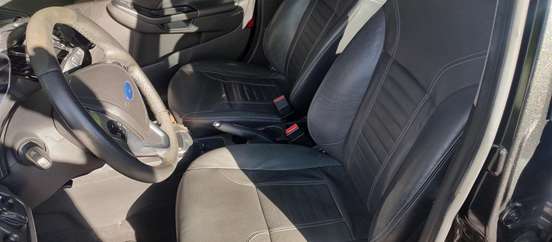 FORD-FIESTA-2014