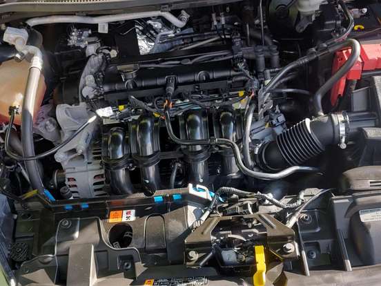FORD-FIESTA-1.6 TITANIUM HATCH 16V FLEX 4P POWERSHIFT FORD-FIESTA-2014