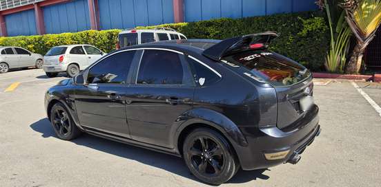 FORD-FOCUS-2013