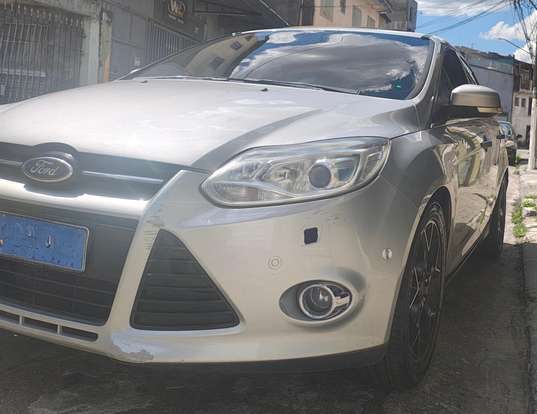 FORD-FOCUS-2014