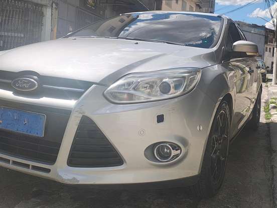 FORD-FOCUS-2.0 TITANIUM PLUS SEDAN 16V FLEX 4P POWERSHIFT FORD-FOCUS-2014