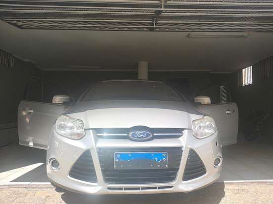 FORD-FOCUS-2014