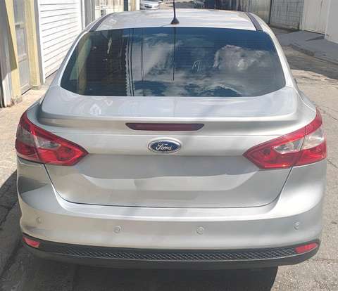 FORD-FOCUS-2014
