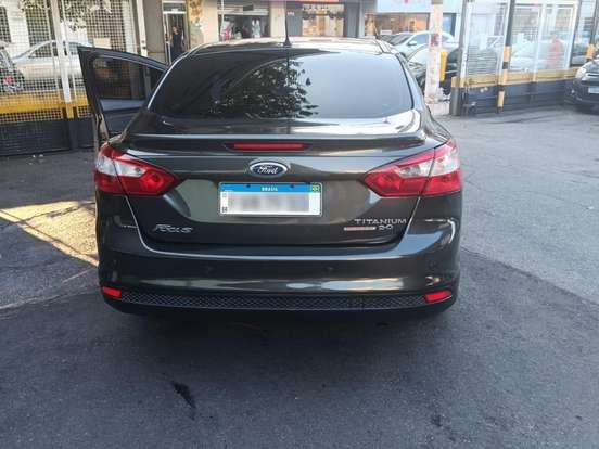 FORD-FOCUS-2.0 TITANIUM PLUS SEDAN 16V FLEX 4P POWERSHIFT FORD-FOCUS-2014