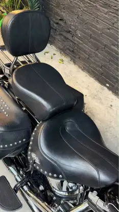 HARLEY-DAVIDSON-SOFTAIL HERITAGE CLASSIC-2013
