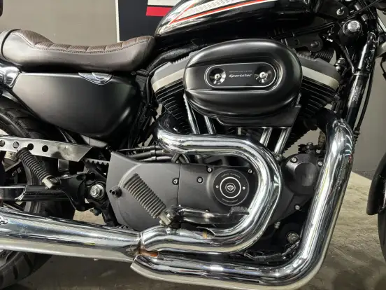 HARLEY-DAVIDSON-SPORTSTER XL 883 R-2009