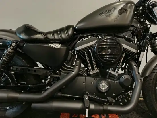 HARLEY-DAVIDSON-SPORTSTER XL 883N IRON-2018