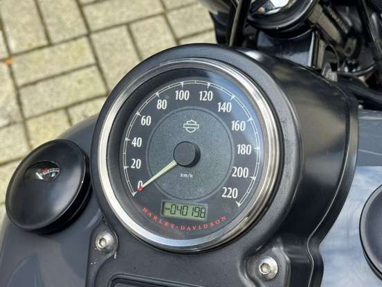 HARLEY-DAVIDSON-DYNA SUPER GLIDE CUSTOM HARLEY-DAVIDSON-DYNA SUPER GLIDE CUSTOM-2013