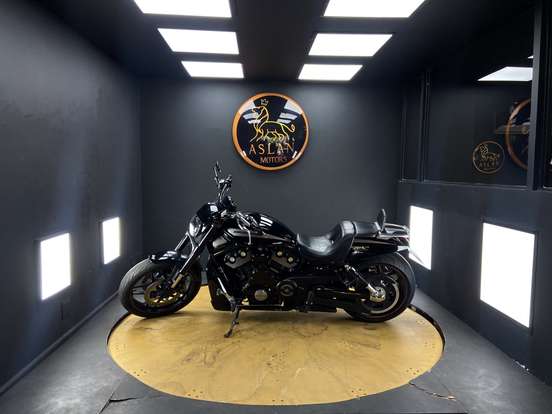 HARLEY-DAVIDSON-NIGHT ROD SPECIAL-2013