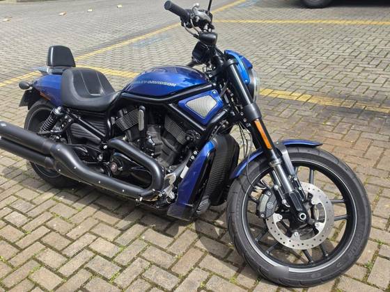 HARLEY-DAVIDSON NIGHT ROD SPECIAL 