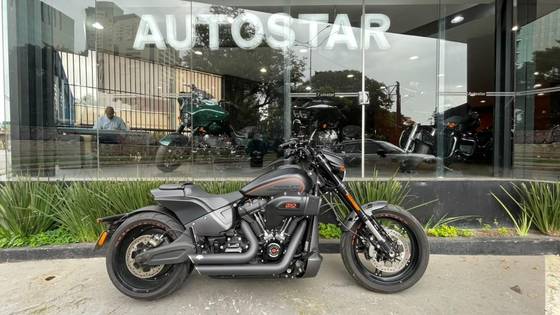 HARLEY-DAVIDSON SOFTAIL FXDR 114 