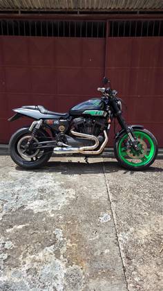 HARLEY-DAVIDSON SPORTSTER XR 1200X 